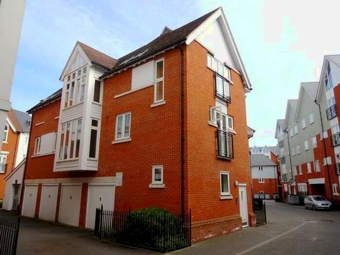 2 Bedroom Flat To Rent In Back Lane, Canterbury, Kent, CT1