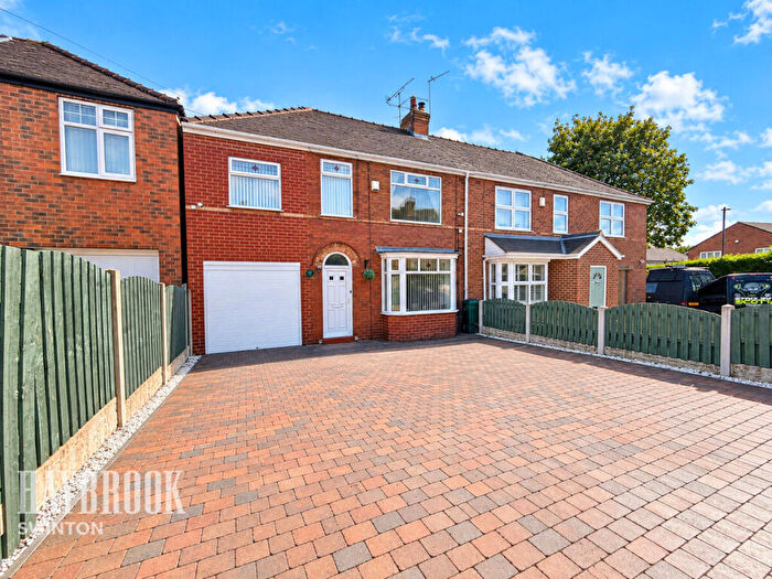 4 Bedroom Semi-Detached House For Sale In Park Road, Conisbrough, DN12