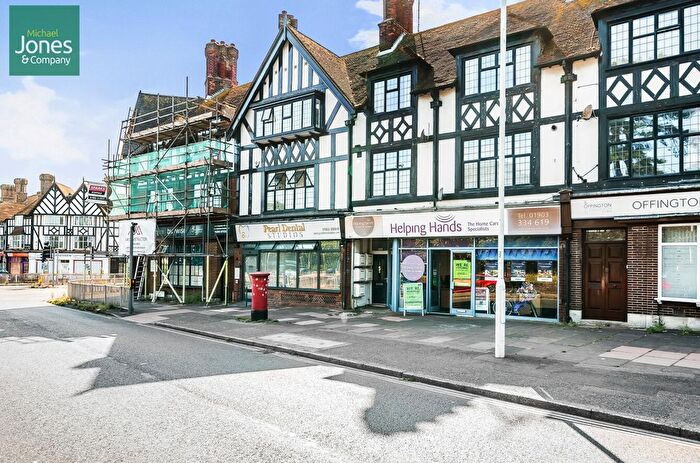 Studio To Rent In Offington Lane, Worthing, West Sussex, BN14