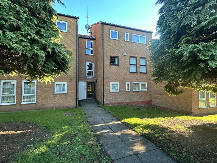 2 Bedroom Flat To Rent In Parkfield Drive, Castle Bromwich, Birmingham, B36