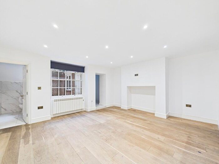 2 Bedroom Apartment To Rent In Ship Street, Brighton, BN1