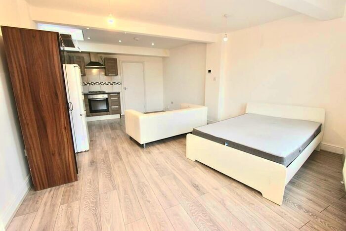 Studio To Rent In Byron Road, Harrow, HA3