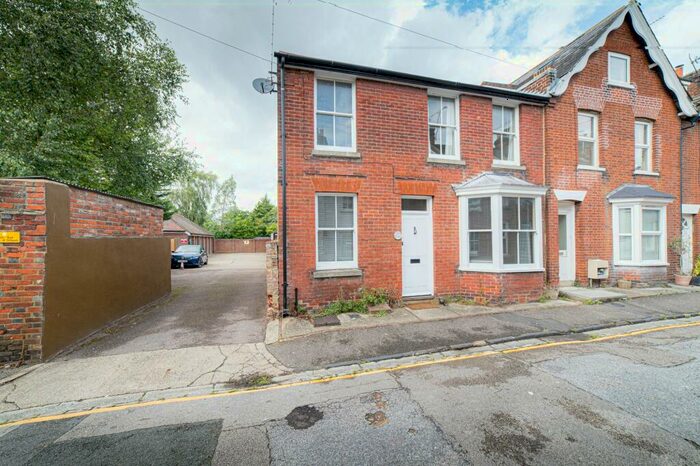 2 Bedroom Terraced House To Rent In Albion Place, Canterbury, CT1