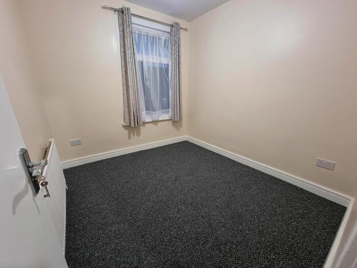 4 Bedroom Terraced House To Rent In Blythswood Road, Ilford, Essex, IG3