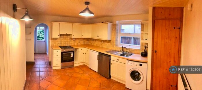 1 Bedroom Flat To Rent In Barmeston Road, London, SE6