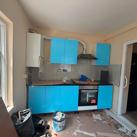 3 Bedroom Flat To Rent In Courtland Road, London, E6