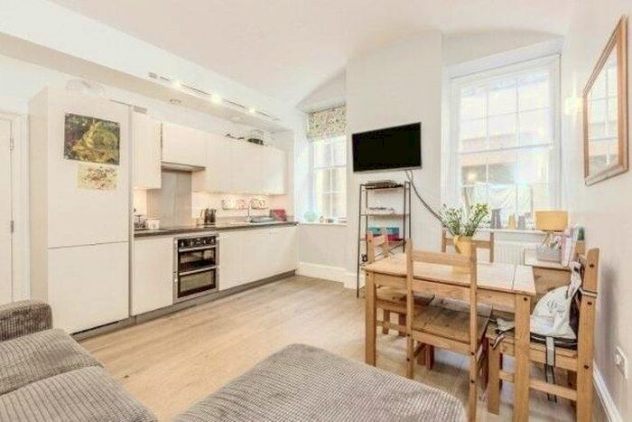 2 Bedroom Flat To Rent In Guinea Street, Bristol, BS1