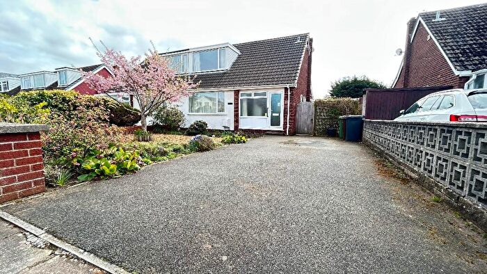2 Bedroom Semi-Detached Bungalow For Sale In Pinfold Lane, Southport, Merseyside, PR8