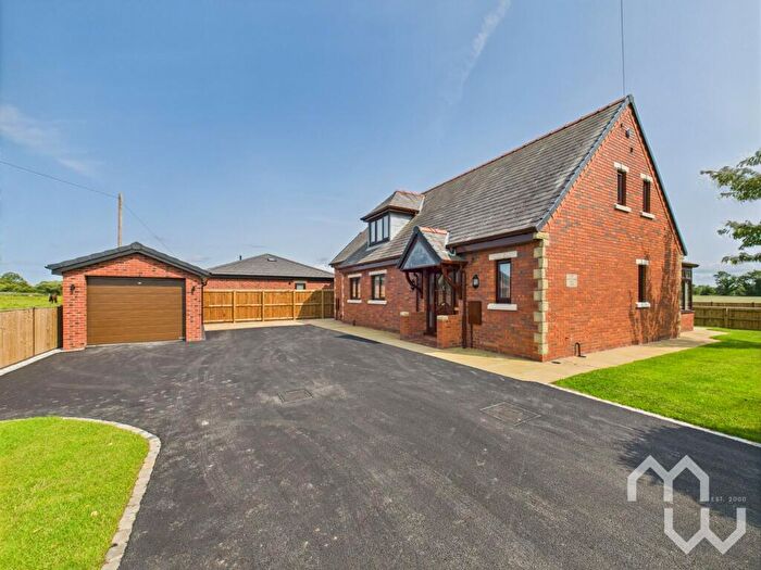 3 Bedroom Detached House For Sale In Nursery Lane, New Longton, PR4