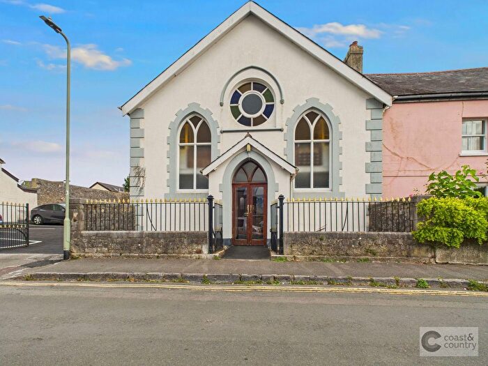 Town House For Sale In Church Street, Kingsteignton, TQ12