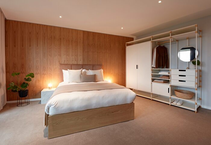 1 Bedroom Flat To Rent In Water Lane, London, NW1