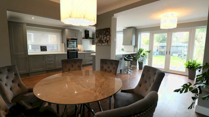 3 Bedroom Semi-Detached House To Rent In Broadview Avenue, Grays, RM16