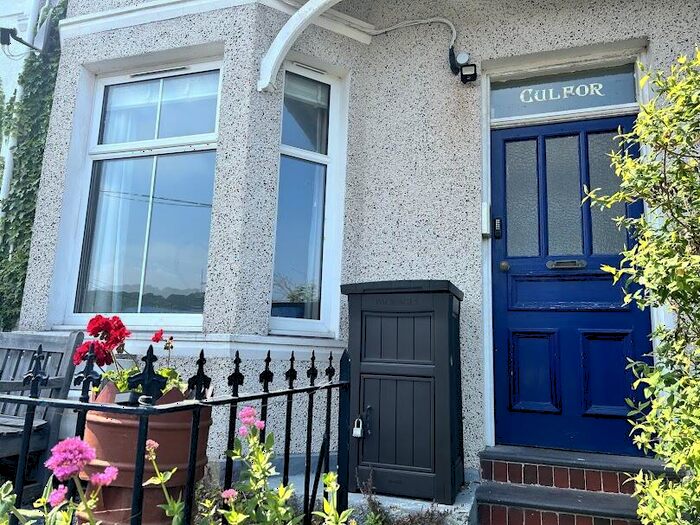 1 Bedroom Flat To Rent In Culfor, Cambria Road, LL59