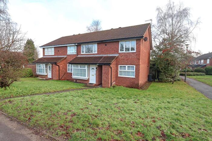 2 Bedroom Flat To Rent In Walkers Heath Road, Birmingham, B38