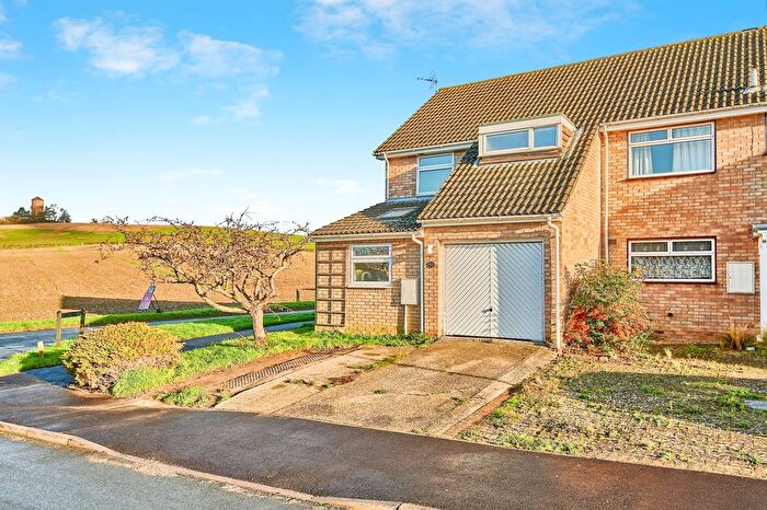 4 Bedroom Semi-Detached House For Sale In Wheatsheaf Way, Linton, Cambridge, CB21