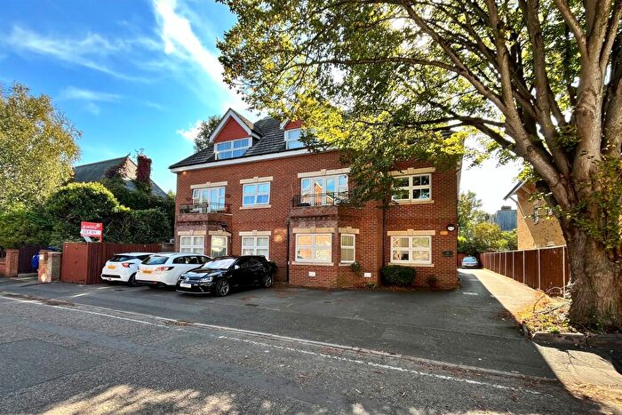 2 Bedroom Flat To Rent In Boscombe, BH5