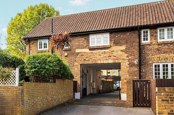 2 Bedroom Property For Sale In Rochester Mews, Little Ealing Lane, Ealing, W5
