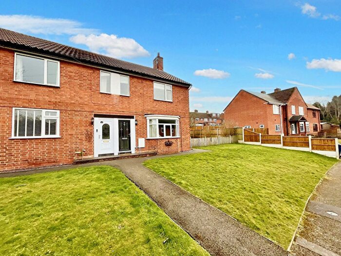 2 Bedroom Flat For Sale In Lakewood Drive, Barlaston, ST12