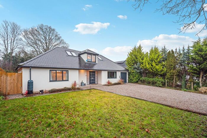 4 Bedroom Detached House For Sale In Chestnut Lane, Amersham, HP6