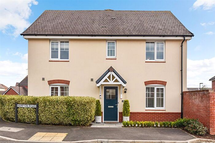 3 Bedroom Semi-Detached House To Rent In Hampton Road, Andover, SP11