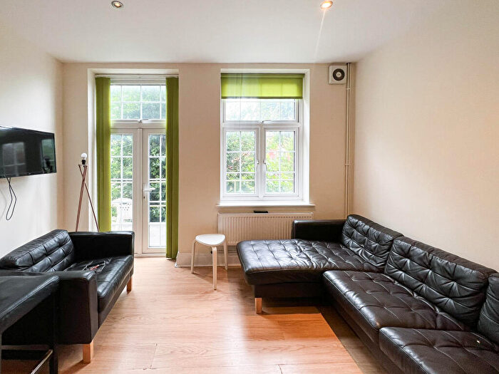 4 Bedroom Flat To Rent In Tyndalls Court, Tyndalls Park Road, BS8