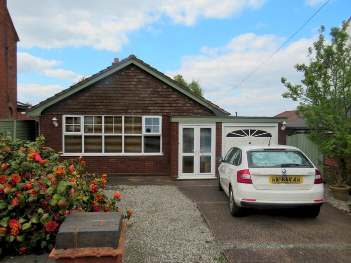 2 Bedroom Bungalow To Rent In Hatherton Street, Cheslyn Hay, Walsall, WS6