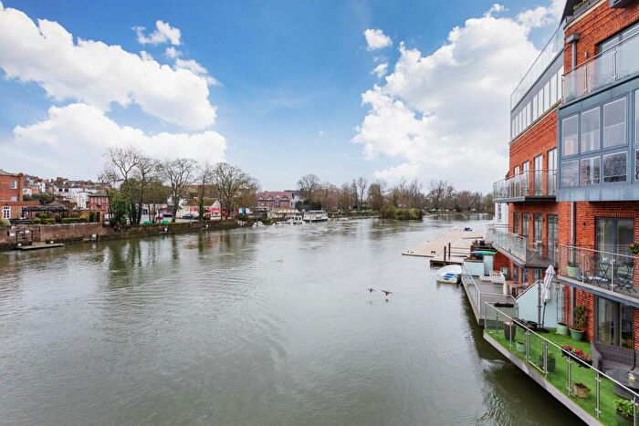 1 Bedroom Apartment For Sale In High Street, Eton, SL4