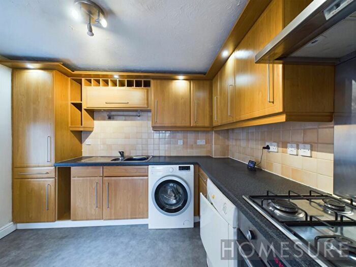 2 Bedroom Apartment For Sale In South Ferry Quay, Liverpool, L3