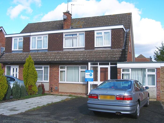 6 Bedroom Terraced House To Rent In Moore Grove Crescent, Egham, Surrey, TW20