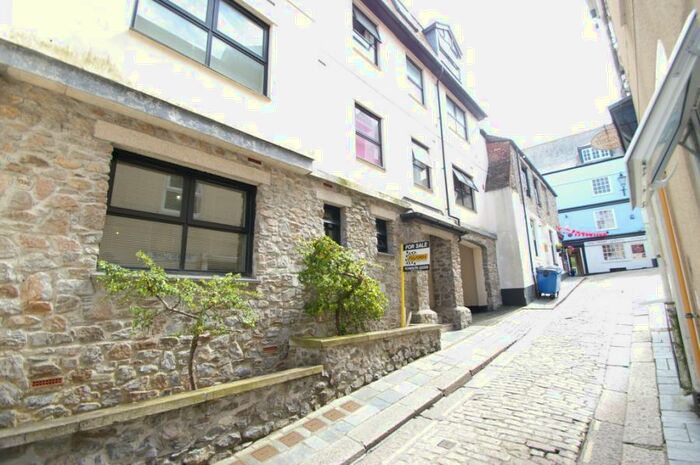 1 Bedroom Flat To Rent In Stokes Lane, Barbican, PL1