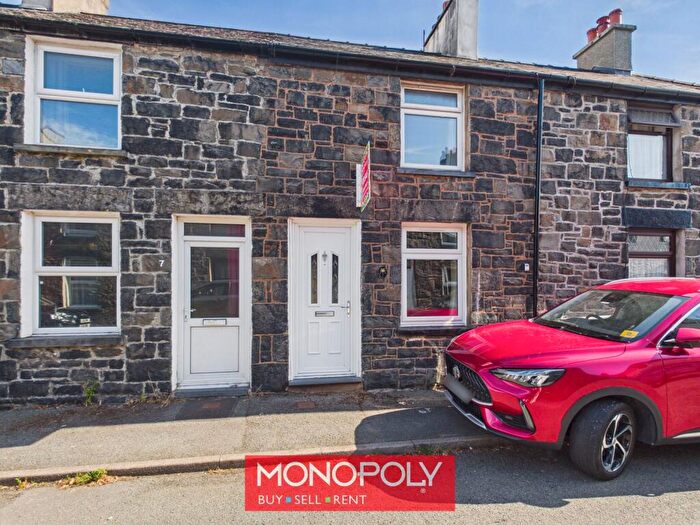 2 Bedroom Terraced House For Sale In George Street, Llanrwst, LL26