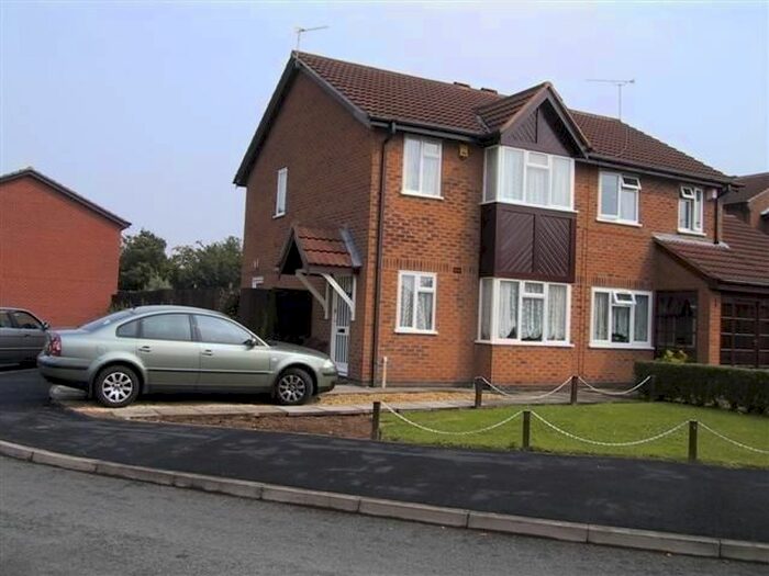 3 Bedroom Property To Rent In Mablowe Field, Wigston LE18