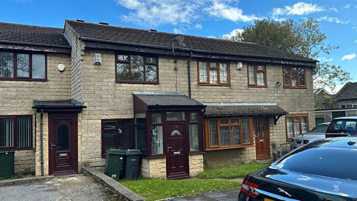 2 Bedroom Town House For Sale In Silverhill Road, Bradford Moor Park, Bradford, BD3