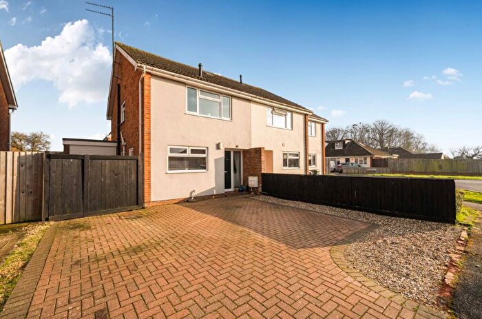 4 Bedroom Semi-Detached House For Sale In Maunsell Way, Wroughton, Swindon, SN4