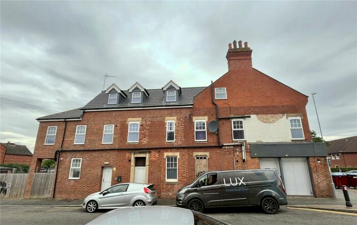 10 Bedroom Property To Rent In Kingsley Park Terrace, Northampton, Northampton, NN2