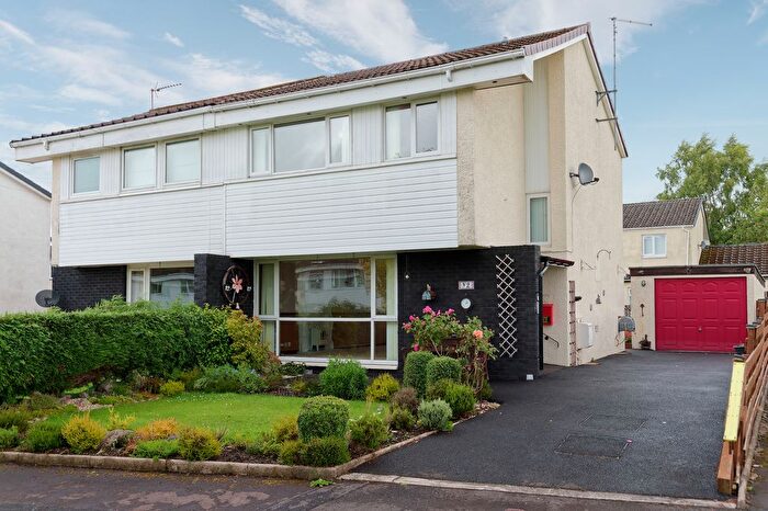 3 Bedroom Villa For Sale In Viewfield Avenue, Lochwinnoch, PA12
