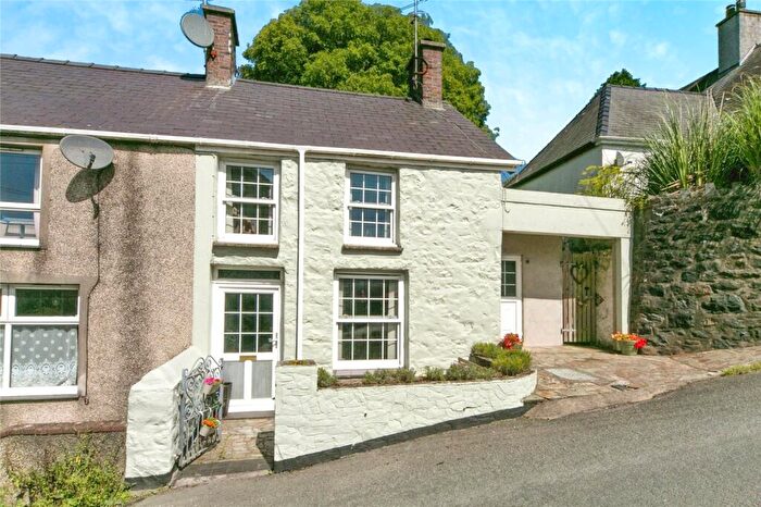 2 Bedroom End Of Terrace House For Sale In Sarn, Pwllheli, Gwynedd, LL53