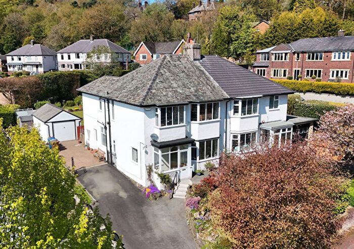 4 Bedroom Semi-Detached House For Sale In Buncer Lane, Blackburn, BB2