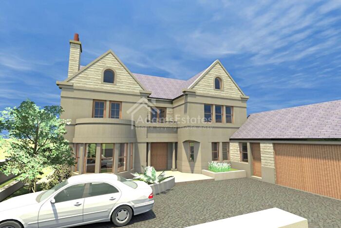 4 Bedroom Property For Sale In Caledonian Rd, Dewsbury, WF12