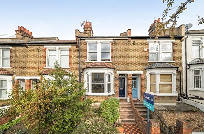 3 Bedroom Terraced House For Sale In Howarth Road, Abbey Wood, SE2