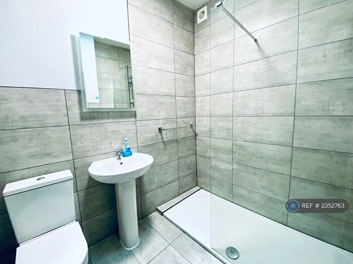 8 Bedroom Flat To Rent In Bath Street, Leamington Spa, CV31