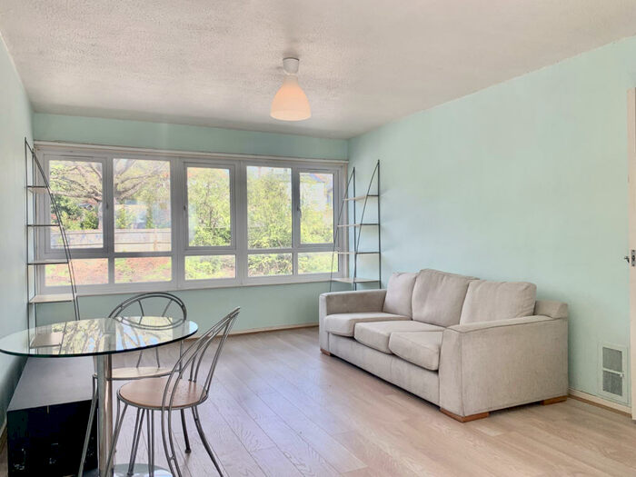 1 Bedroom Flat To Rent In Mitcham, CR4