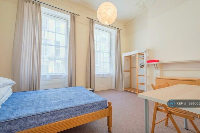 2 Bedroom Flat To Rent In Park Street, Bath, BA1