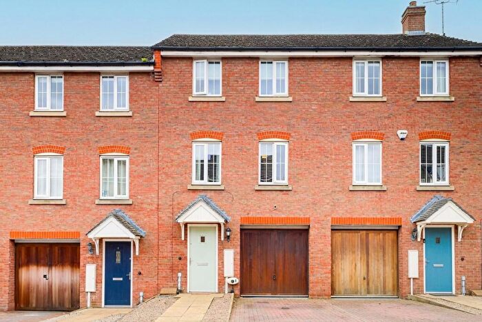 3 Bedroom Terraced House For Sale In James Drive, Calverton, NG14