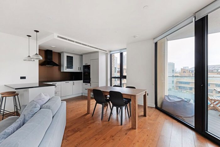 2 Bedroom Flat To Rent In Emery Way, Wapping, E1W