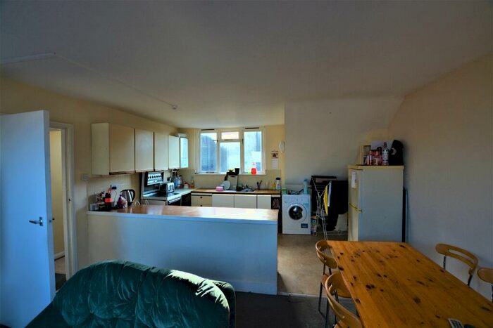 2 Bedroom Flat To Rent In Buckingham Place, City Centre, Brighton, BN1