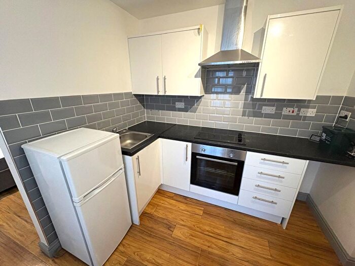 1 Bedroom Flat To Rent In Glanmor Road, Uplands, SA2