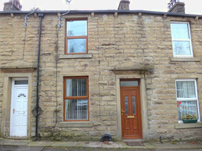 2 Bedroom Terraced House To Rent In Lee Road, Bacup, Lancashire, OL13