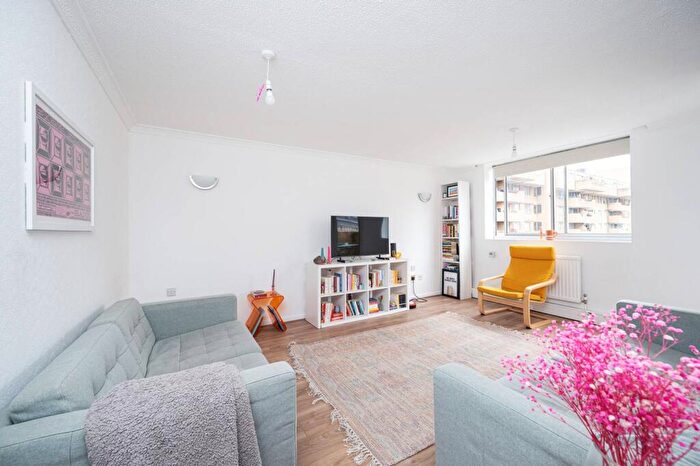 3 Bedroom Flat For Sale In Greville Street, Farringdon, London, EC1N