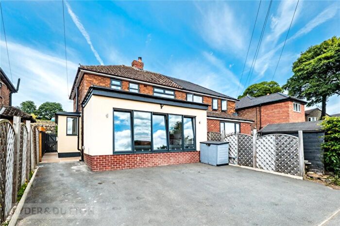 2 Bedroom Semi-Detached House For Sale In Broomy Lea Lane, Holmfirth, West Yorkshire, HD9